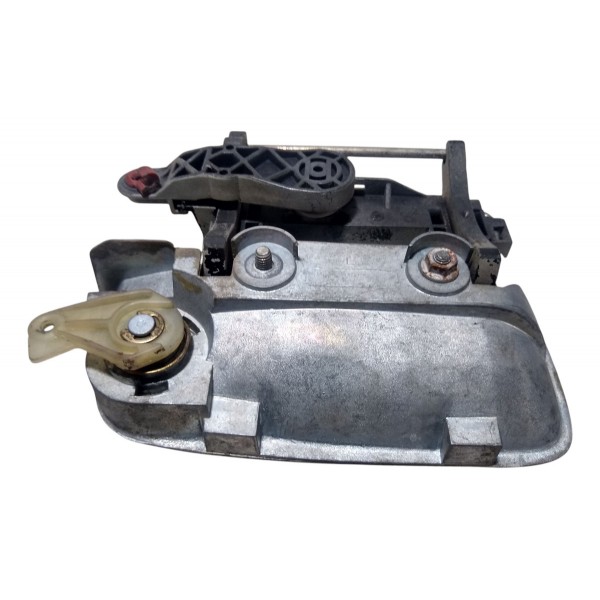 Maçaneta Externa Dianteira Esquerda Chevrolet Astra 2011 Dianteira