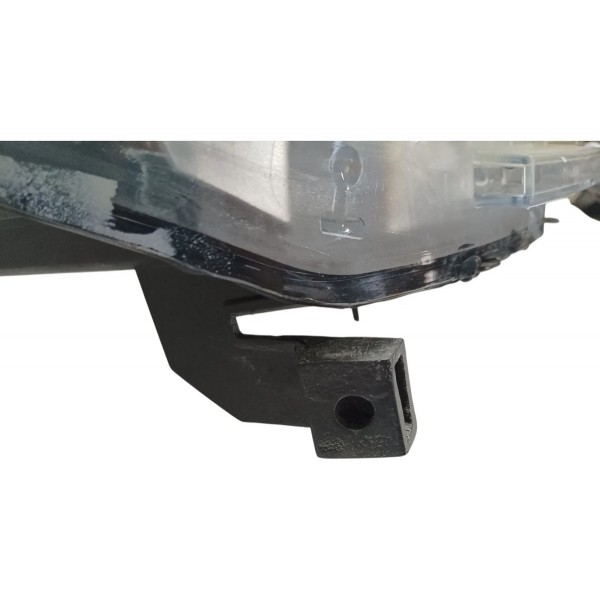 Farol Lado Direito Gm Trailblazer 2013 Recuperado Direito/passageiro