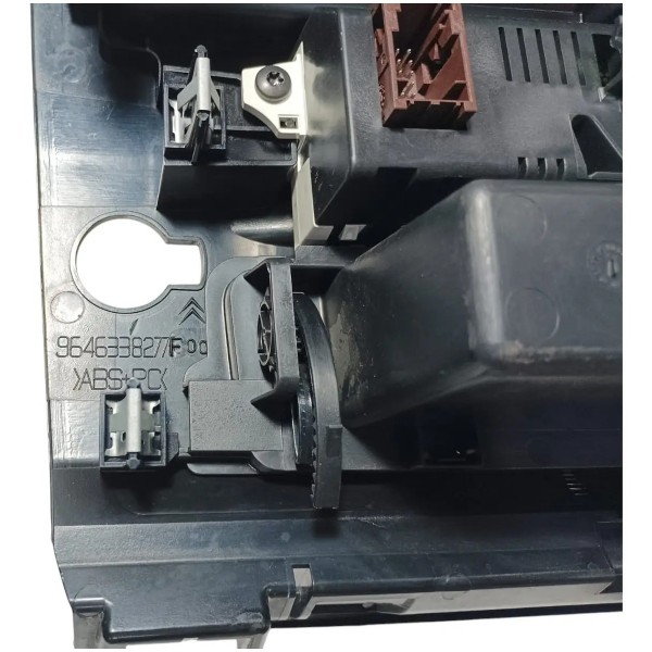 Moldura Central Painel Difusor Relógio Citroen C4 2010
