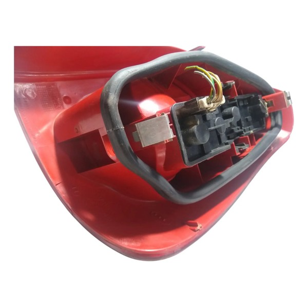 Lanterna Esquerdo Citroen Xsara Picasso 2003 Esquerdo/motorista Vermelho