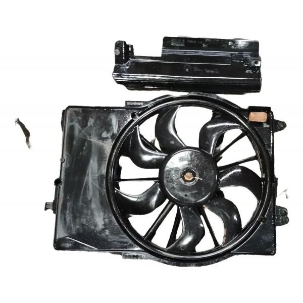 Ventoinha Com Defletor Fiat Punto 2013