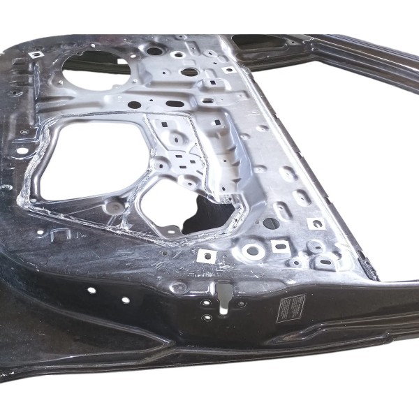 Porta Dianteira Direita Renault Duster 2020 Com Detalhes Dianteira Direito Preto