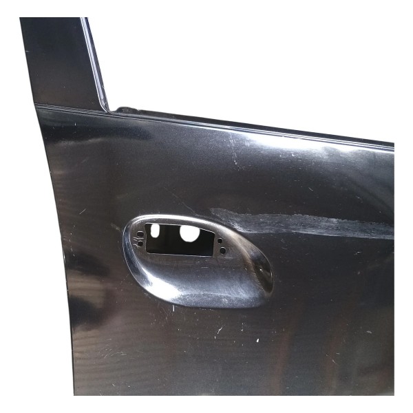 Porta Dianteira Direita Renault Duster 2020 Com Detalhes Dianteira Direito Preto