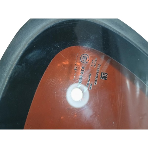 Vidro Fixo Lateral Traseiro Direito Gm Corsa Wind