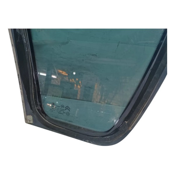 Vidro Fixo Traseiro Direito Citroen C3 Aircross 2013