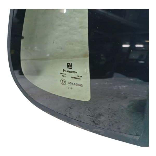 Vidro Fixo Traseiro Direito Gm Corsa Sedan 2004