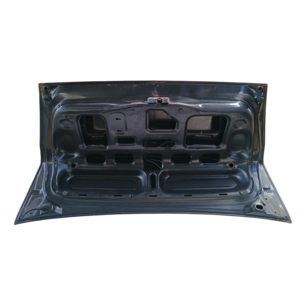 Capo Tampa Traseira Volkswagen Polo Classic 2000
