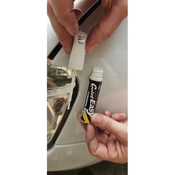 Caneta Tira Riscos Retoque Automotivo Carro E Moto Cor Branco