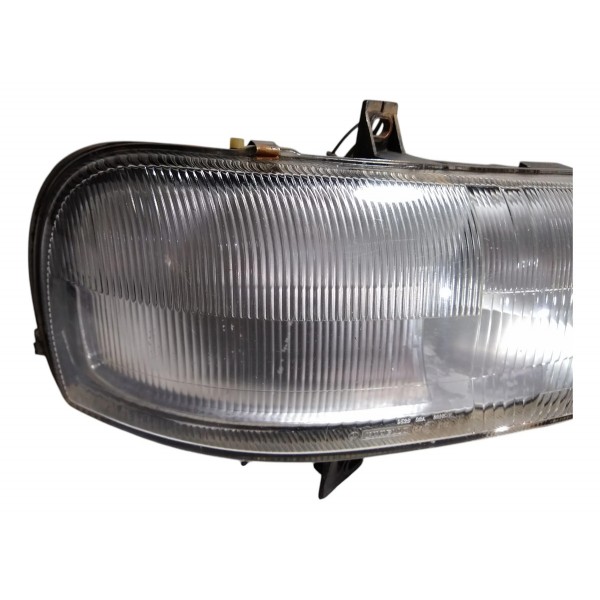 Farol Direito Renault Master 2003...2009 Direito/passageiro
