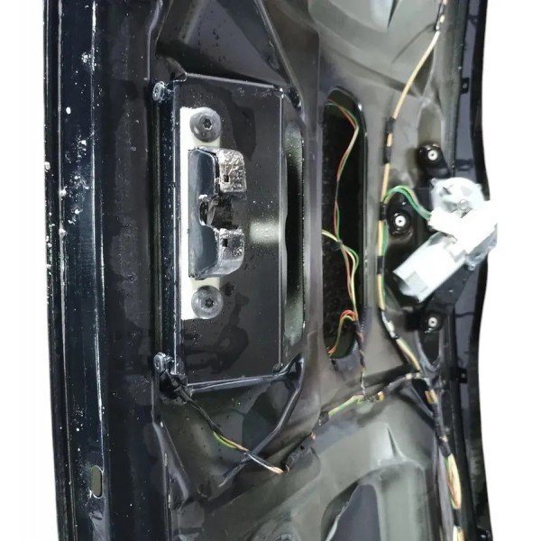 Capo Tampa Traseira Ford Focus Hatch 2004 Com Detalhes