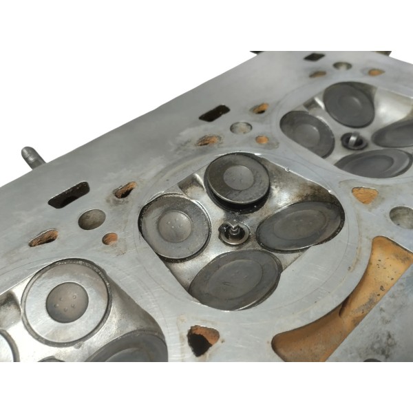 Cabeçote Motor Renault Megane 1.6 16v 2008 2012 Detalhe