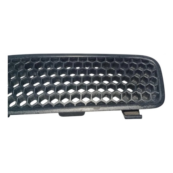 Grade Capo Dianteira Direita Renault Scenic 2003 C/ Detalhe Preto Brilhante