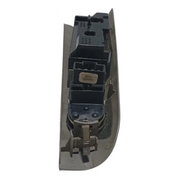 Botão Vidro Porta Dianteira Esquerda Gm Blazer 1999 Detalhes