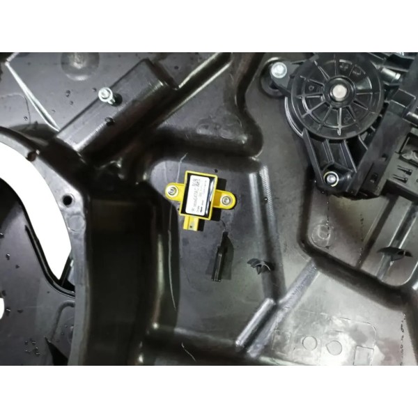 Máquina De Vidro Porta Dianteira Dir Freemont Journey 12/18