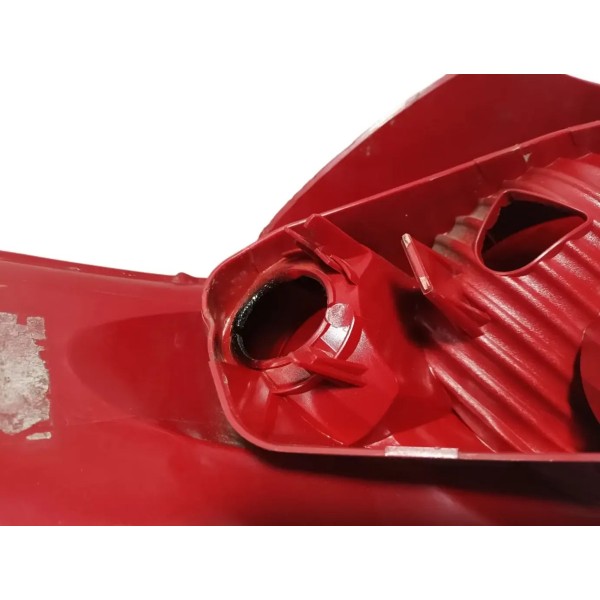 Lanterna Traseira Direita 307 Hatch 2001 A 2006 Com Detalhe Direito/passageiro Vermelho