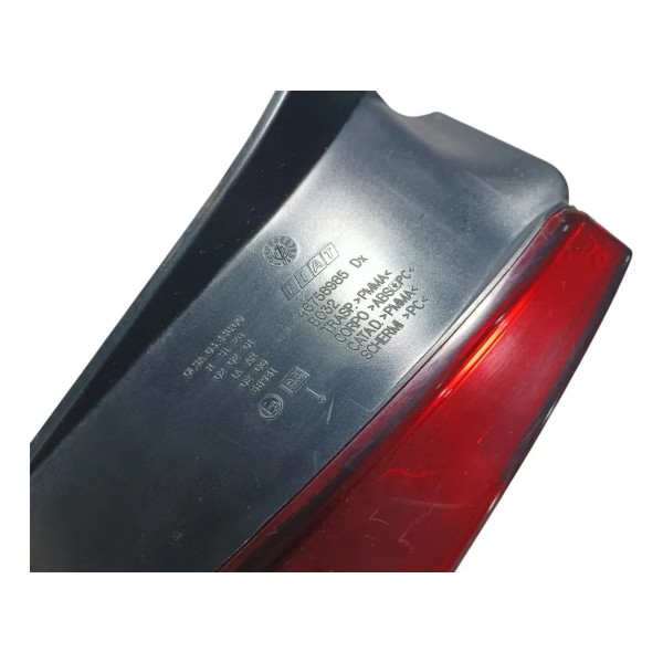 Lanterna Traseira Direita Stilo 2003 A 2007 Direito/passageiro Vermelho