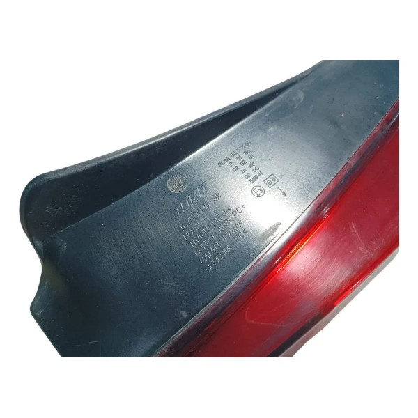 Lanterna Traseira Esquerda Stilo 2003 A 2007 Esquerdo/motorista Vermelho